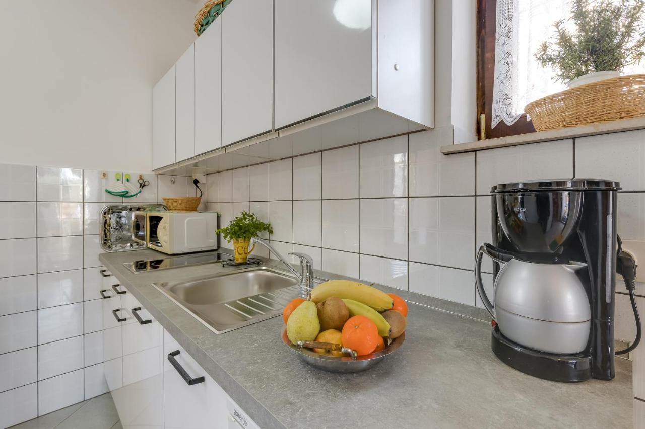 Apartment House Matosevic Porec Exterior photo
