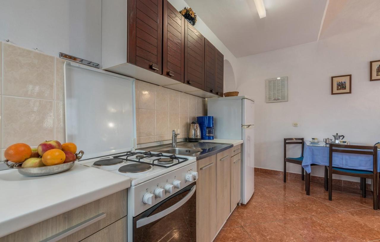 Apartment House Matosevic Porec Exterior photo